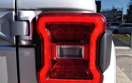 Jeep Wrangler, 2023 год, 7 590 000 рублей, 11 фотография