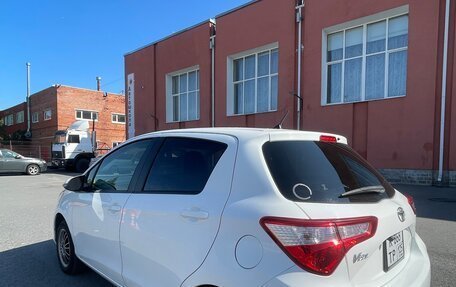Toyota Vitz, 2018 год, 1 350 000 рублей, 5 фотография