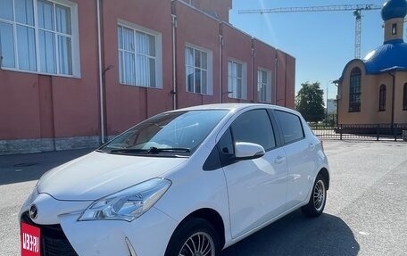 Toyota Vitz, 2018 год, 1 350 000 рублей, 2 фотография