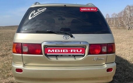 Toyota Ipsum II, 2001 год, 620 000 рублей, 7 фотография