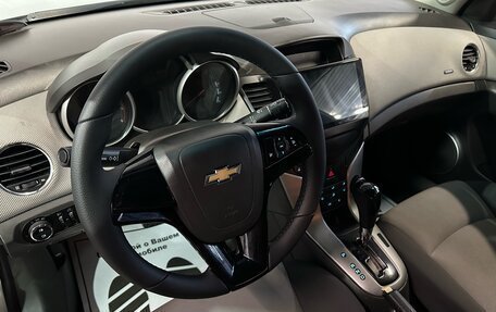 Chevrolet Cruze II, 2009 год, 388 000 рублей, 5 фотография