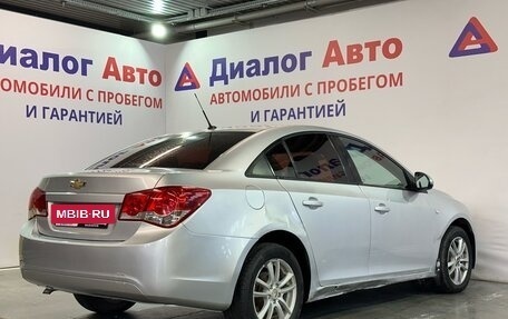 Chevrolet Cruze II, 2009 год, 388 000 рублей, 3 фотография