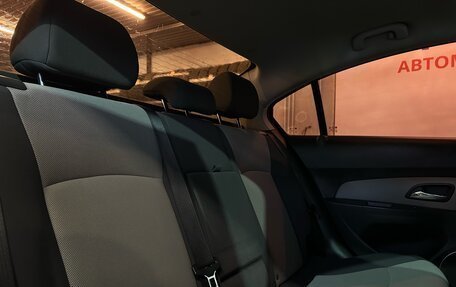 Chevrolet Cruze II, 2009 год, 388 000 рублей, 17 фотография