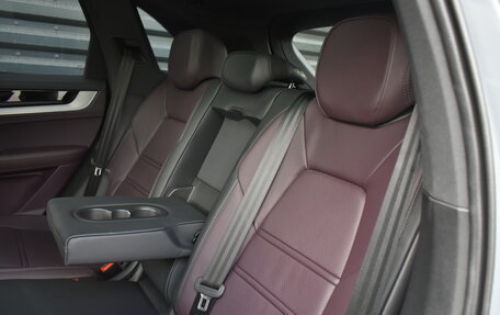 Porsche Cayenne III, 2025 год, 16 990 000 рублей, 16 фотография