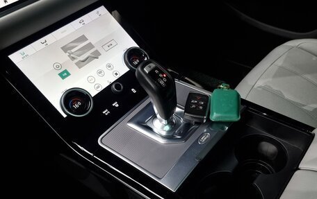 Land Rover Range Rover Evoque II, 2021 год, 3 278 000 рублей, 12 фотография