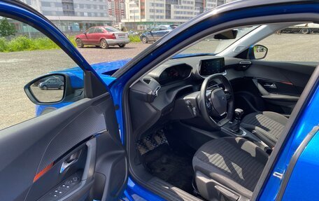 Peugeot 2008 II, 2020 год, 1 999 000 рублей, 31 фотография