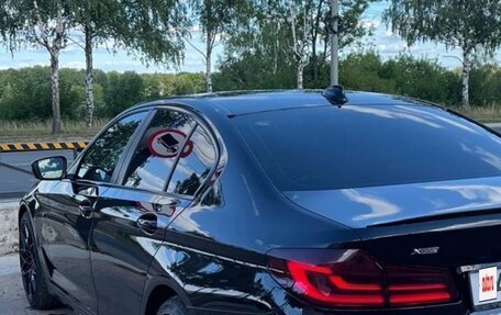 BMW 5 серия, 2019 год, 3 900 000 рублей, 2 фотография
