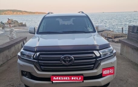 Toyota Land Cruiser 200, 2020 год, 8 300 000 рублей, 11 фотография