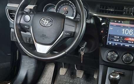 Toyota Corolla, 2013 год, 1 750 000 рублей, 6 фотография