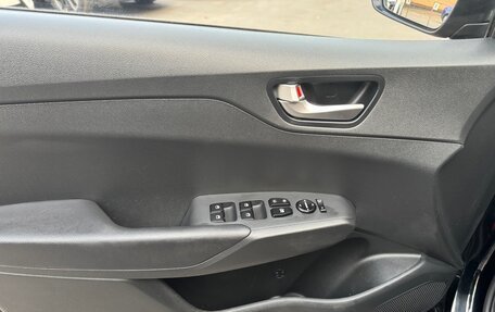Hyundai Solaris II рестайлинг, 2021 год, 1 580 000 рублей, 11 фотография