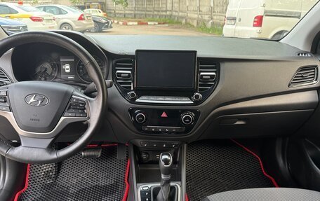 Hyundai Solaris II рестайлинг, 2021 год, 1 580 000 рублей, 7 фотография