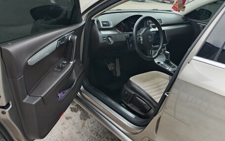 Volkswagen Passat B7, 2012 год, 1 400 000 рублей, 10 фотография