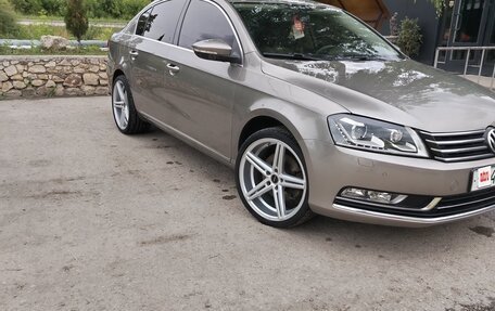 Volkswagen Passat B7, 2012 год, 1 400 000 рублей, 15 фотография