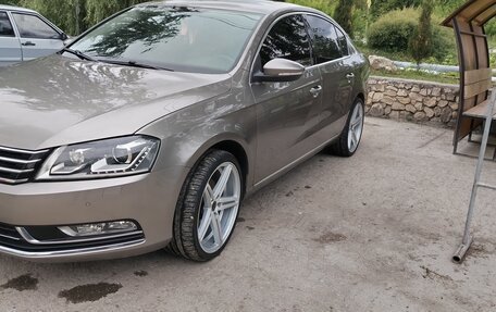 Volkswagen Passat B7, 2012 год, 1 400 000 рублей, 14 фотография