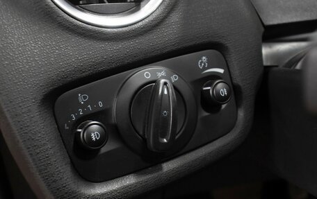 Ford Fiesta, 2018 год, 949 000 рублей, 18 фотография