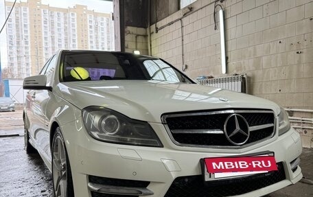 Mercedes-Benz C-Класс, 2012 год, 1 800 000 рублей, 4 фотография