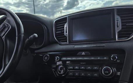 KIA Sportage IV рестайлинг, 2016 год, 2 200 000 рублей, 17 фотография