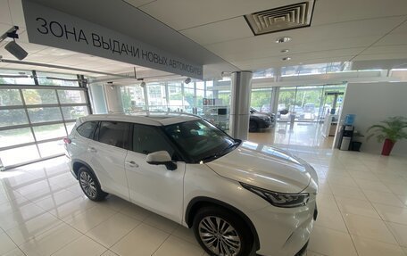 Toyota Highlander, 2025 год, 5 390 000 рублей, 5 фотография