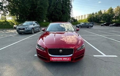 Jaguar XE I рестайлинг, 2015 год, 1 750 000 рублей, 3 фотография