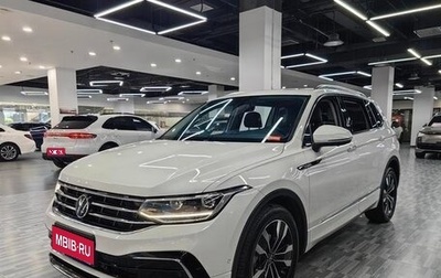 Volkswagen Tiguan II, 2022 год, 2 580 000 рублей, 1 фотография