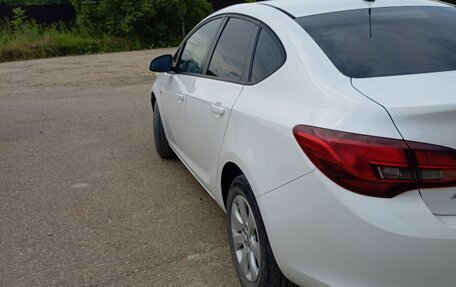 Opel Astra J, 2013 год, 850 000 рублей, 2 фотография