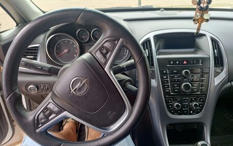 Opel Astra J, 2013 год, 850 000 рублей, 6 фотография