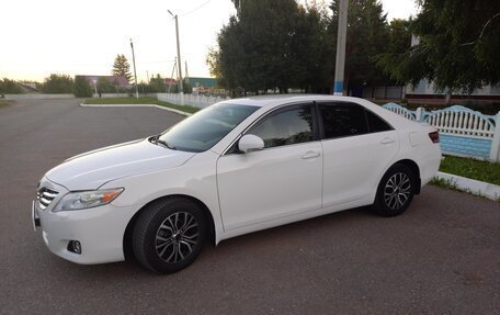 Toyota Camry, 2010 год, 1 200 000 рублей, 2 фотография