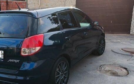 Toyota Matrix, 2005 год, 750 000 рублей, 2 фотография