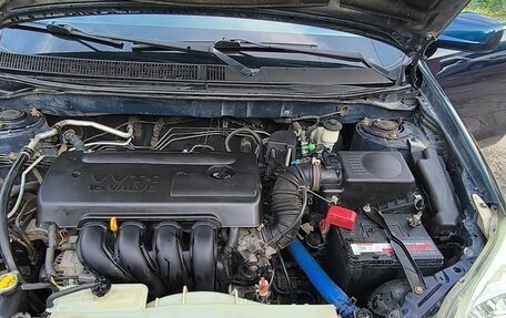 Toyota Matrix, 2005 год, 750 000 рублей, 3 фотография