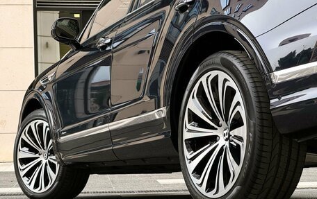 Bentley Bentayga I, 2024 год, 34 900 000 рублей, 8 фотография