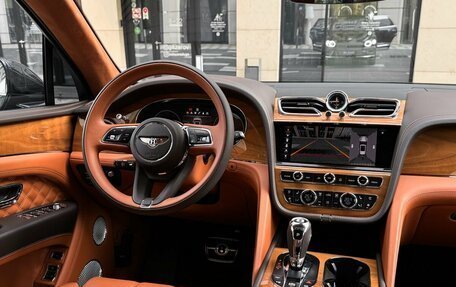 Bentley Bentayga I, 2024 год, 34 900 000 рублей, 15 фотография