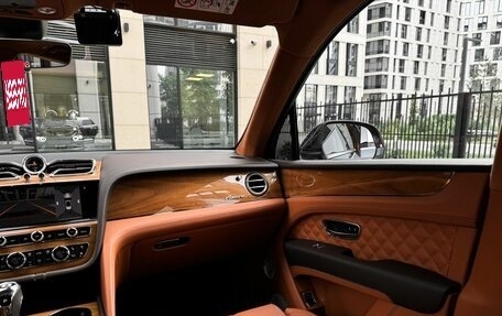 Bentley Bentayga I, 2024 год, 34 900 000 рублей, 16 фотография