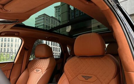 Bentley Bentayga I, 2024 год, 34 900 000 рублей, 32 фотография