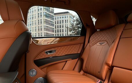Bentley Bentayga I, 2024 год, 34 900 000 рублей, 35 фотография