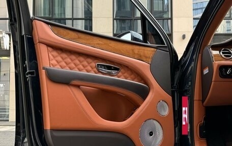 Bentley Bentayga I, 2024 год, 34 900 000 рублей, 29 фотография