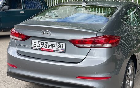 Hyundai Elantra VI рестайлинг, 2018 год, 1 450 000 рублей, 14 фотография