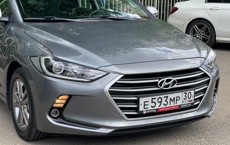 Hyundai Elantra VI рестайлинг, 2018 год, 1 450 000 рублей, 8 фотография