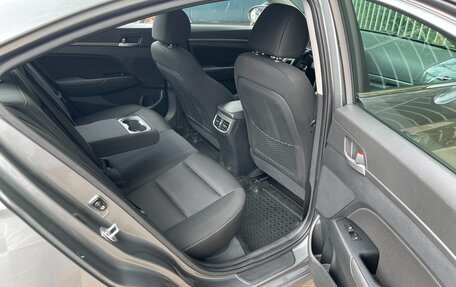 Hyundai Elantra VI рестайлинг, 2018 год, 1 450 000 рублей, 20 фотография