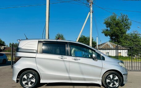 Honda Freed I, 2010 год, 999 000 рублей, 5 фотография