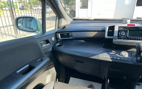 Honda Freed I, 2010 год, 999 000 рублей, 16 фотография