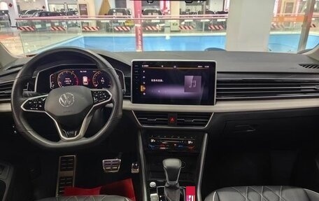 Volkswagen Tiguan II, 2022 год, 2 580 000 рублей, 7 фотография