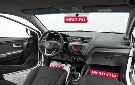 KIA Rio III рестайлинг, 2013 год, 825 000 рублей, 13 фотография