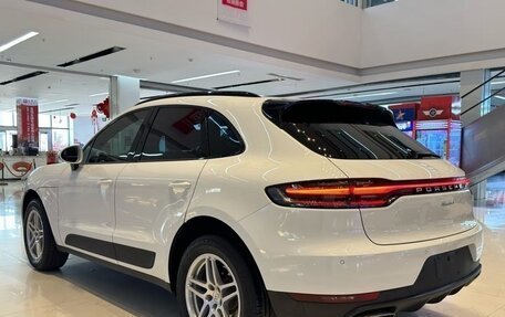Porsche Macan I рестайлинг, 2021 год, 4 938 000 рублей, 4 фотография