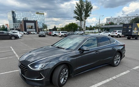Hyundai Sonata VIII, 2020 год, 2 600 000 рублей, 2 фотография