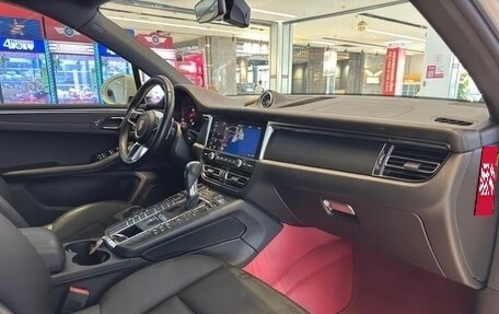 Porsche Macan I рестайлинг, 2021 год, 4 938 000 рублей, 9 фотография
