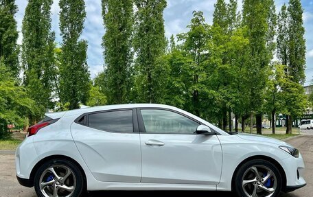 Hyundai Veloster II, 2019 год, 2 050 000 рублей, 5 фотография