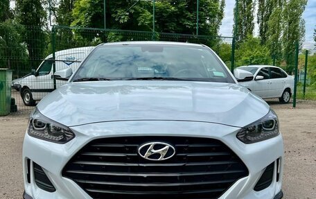 Hyundai Veloster II, 2019 год, 2 050 000 рублей, 2 фотография
