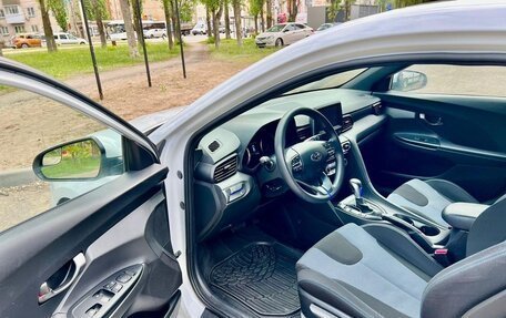Hyundai Veloster II, 2019 год, 2 050 000 рублей, 10 фотография