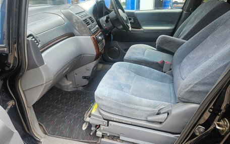 Nissan Presage I, 1999 год, 280 000 рублей, 11 фотография