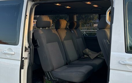Volkswagen Caravelle T5, 2013 год, 1 250 000 рублей, 6 фотография
